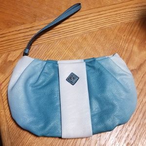 Simply Vera wristlet